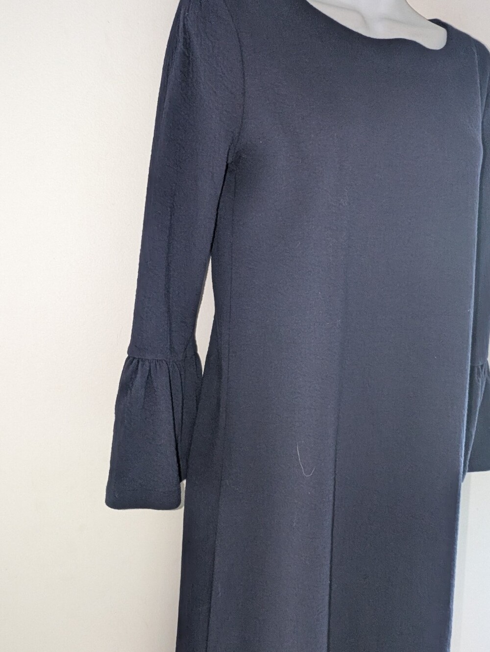 J.CREW Woman's Navy Blue Textured Dress Featuring Bell Sleeves - Size XS - Picture 2 of 4